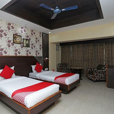 Oyo 4065 Hotel Richi Bhubaneswar Exteriör bild