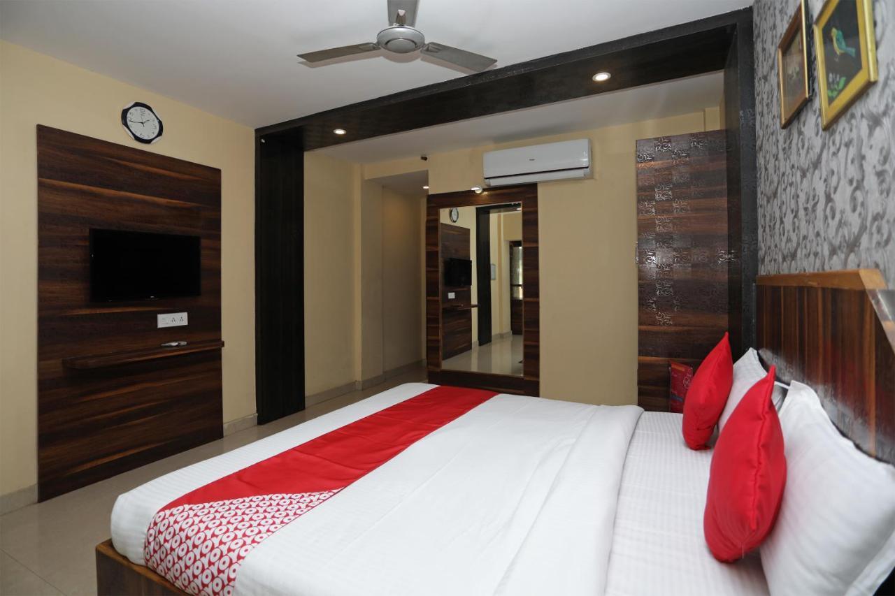 Oyo 4065 Hotel Richi Bhubaneswar Exteriör bild