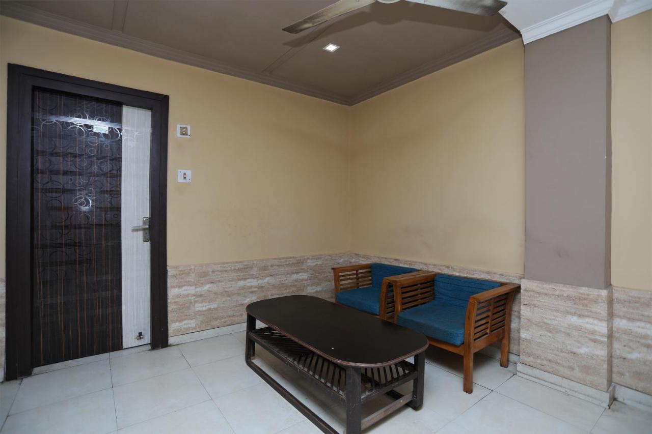 Oyo 4065 Hotel Richi Bhubaneswar Exteriör bild