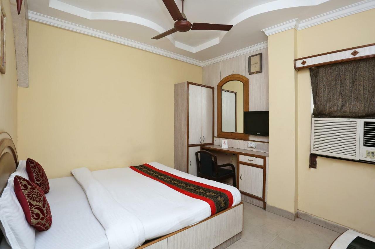 Oyo 4065 Hotel Richi Bhubaneswar Exteriör bild